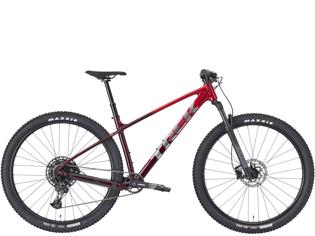 Trek Marlin 7 Gen 3 (2027) - Fury Red Fade